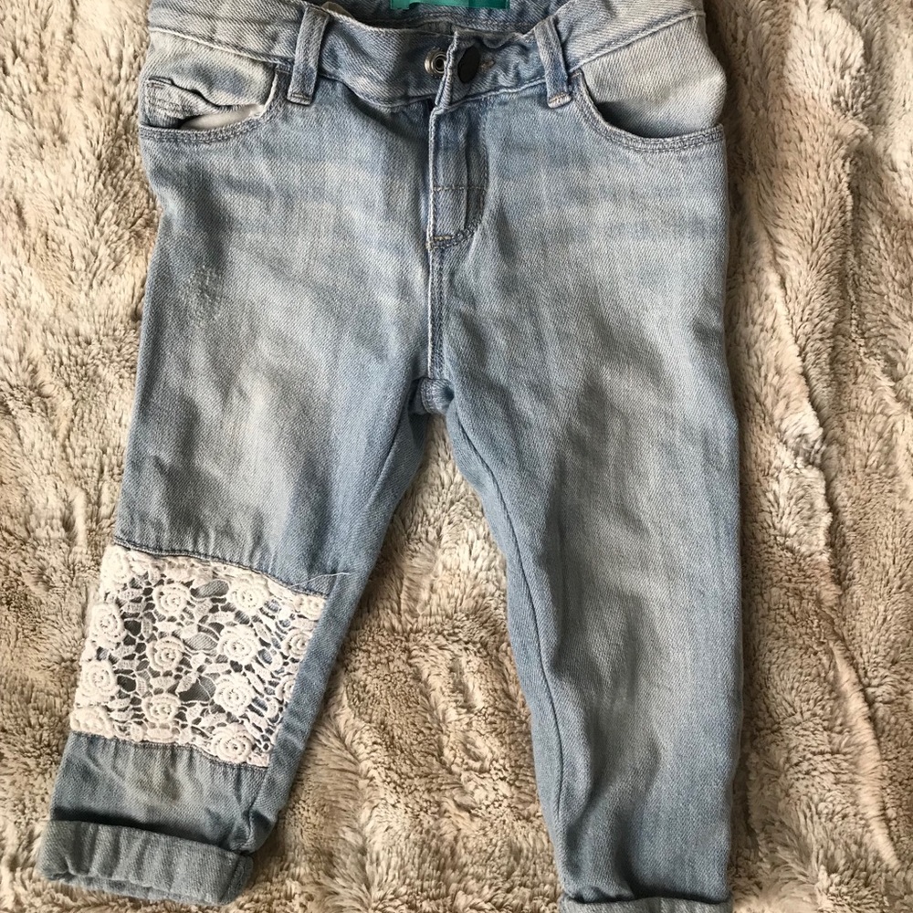 Old Navy toddler girl cuffed jeans with lace knee